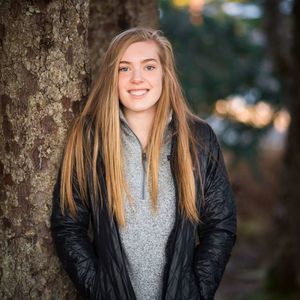 Meet your Posher, Chloe